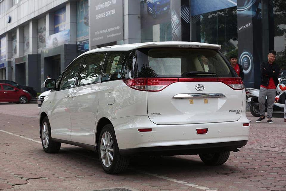 Cận cảnh Toyota Previa 2019 nhập khẩu Trung Đông giá gần 3 tỷ đồng đầu tiên  tại Việt Nam